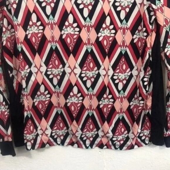 Crown & Ivy Geometric Diamond Print Long Sleeve Top Blouse - Picture 3 of 12